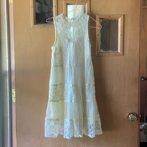 BEAUTIFUL white lace dress!